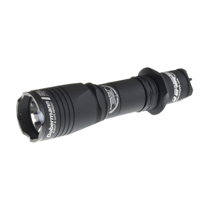 Фонарь ручной Armytek Dobermann XP-E2 Green