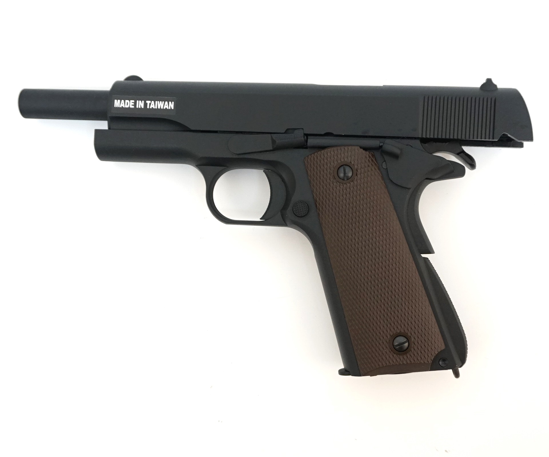 Пистолет страйкбольный (WE) Colt M1911A1. WE-E001A / WE-027