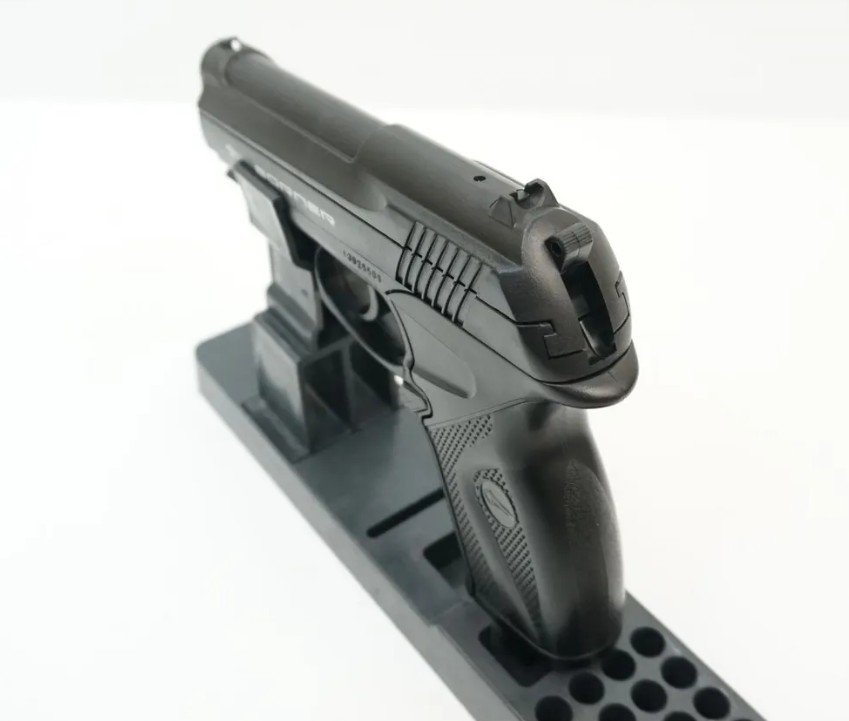 Пистолет пневматический BORNER C11 (баллончики 3 шт + шарики 250 шт)